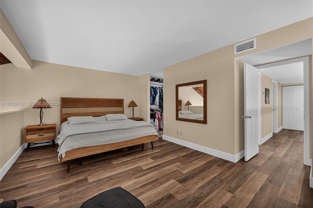 В аренду: $3,500 (3 спален, 2 ванн, 1511 Квадратных фут)