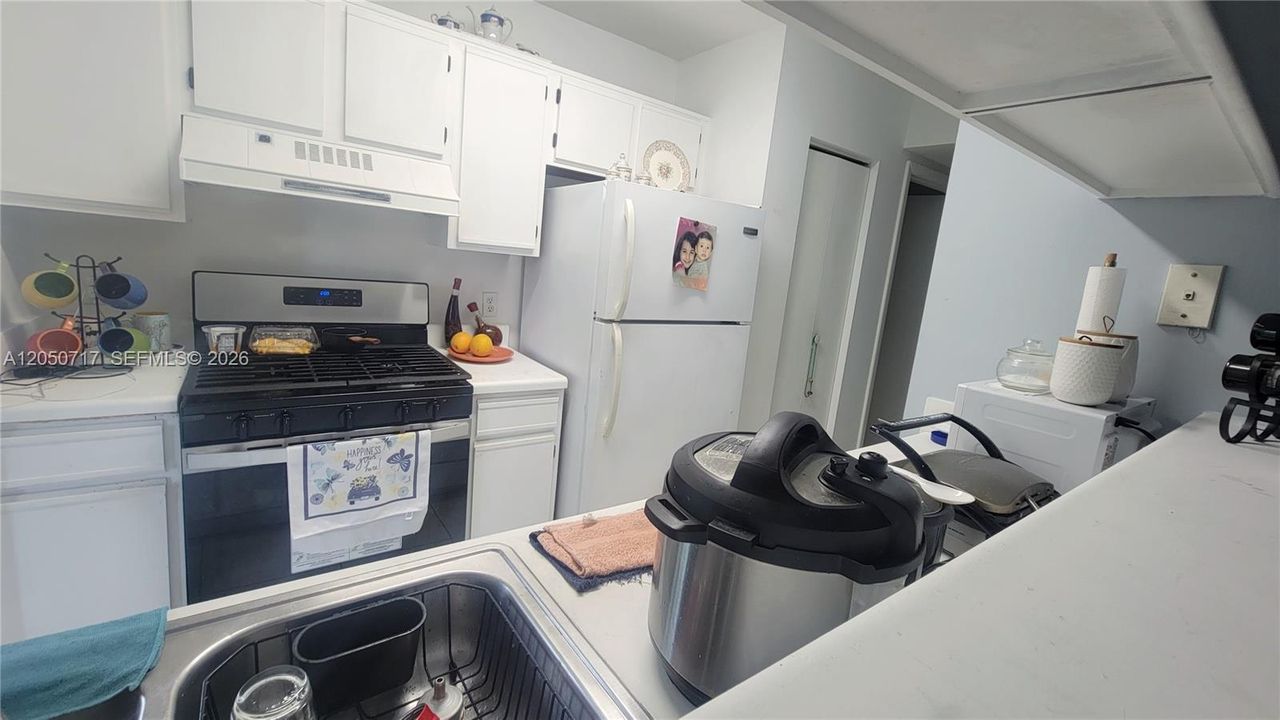 En Renta: $2,400 (2 camas, 1 baños, 1019 Pies cuadrados)