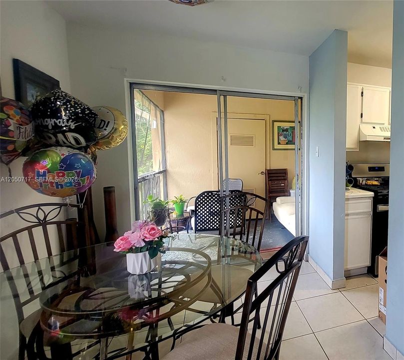 En Renta: $2,400 (2 camas, 1 baños, 1019 Pies cuadrados)