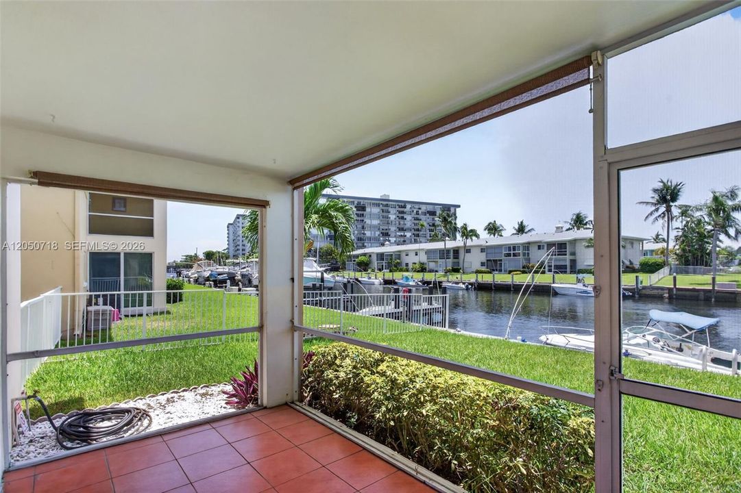 En Venta: $199,000 (2 camas, 2 baños, 1100 Pies cuadrados)