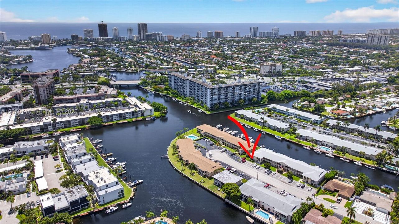 En Venta: $199,000 (2 camas, 2 baños, 1100 Pies cuadrados)