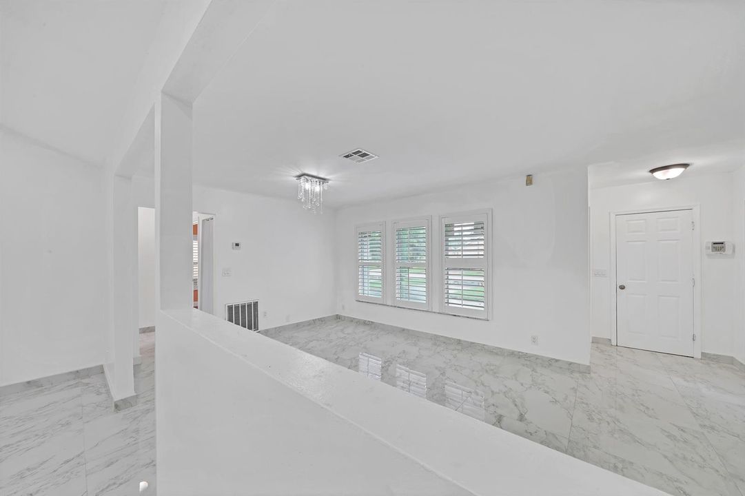 Living Area (2)