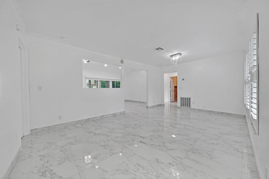 Entrance Views (4)