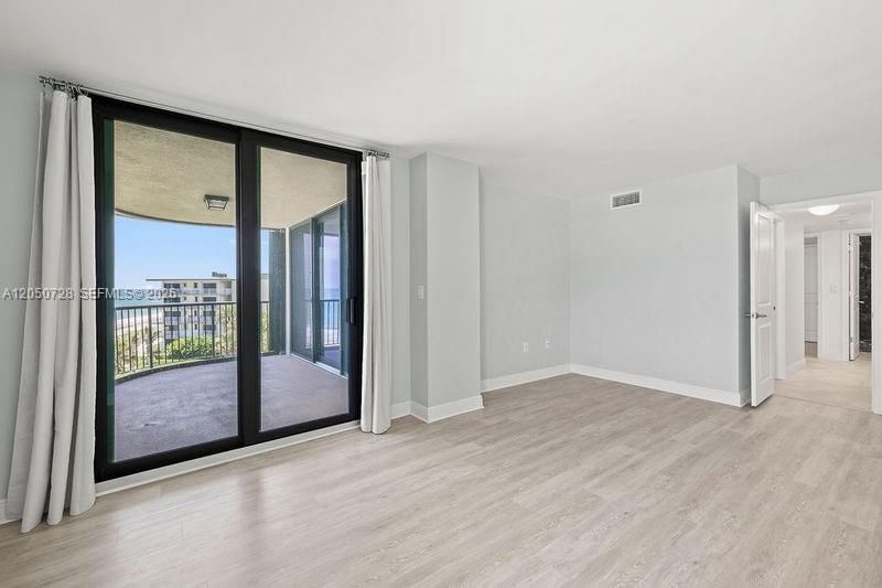 En Renta: $4,900 (2 camas, 2 baños, 1700 Pies cuadrados)
