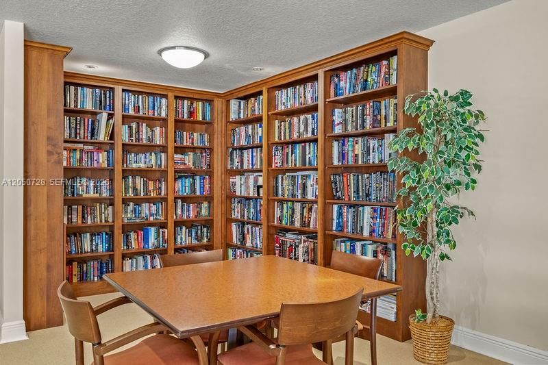En Renta: $4,900 (2 camas, 2 baños, 1700 Pies cuadrados)