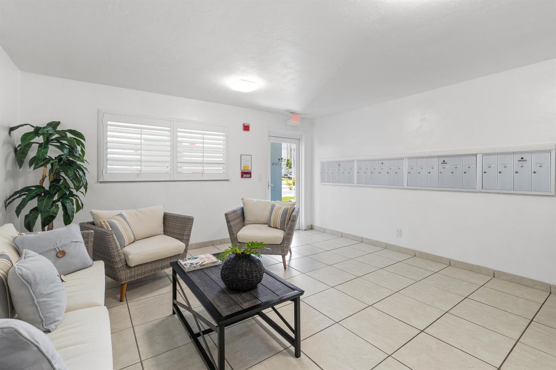 26-419 Golden Isles Drive Unit 210 Halle