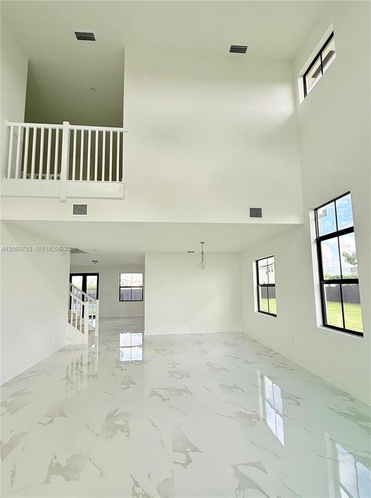 For Rent: $5,400 (5 beds, 4 baths, 2731 Square Feet)