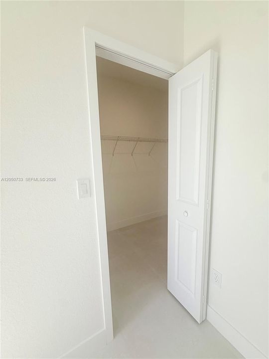 For Rent: $5,400 (5 beds, 4 baths, 2731 Square Feet)