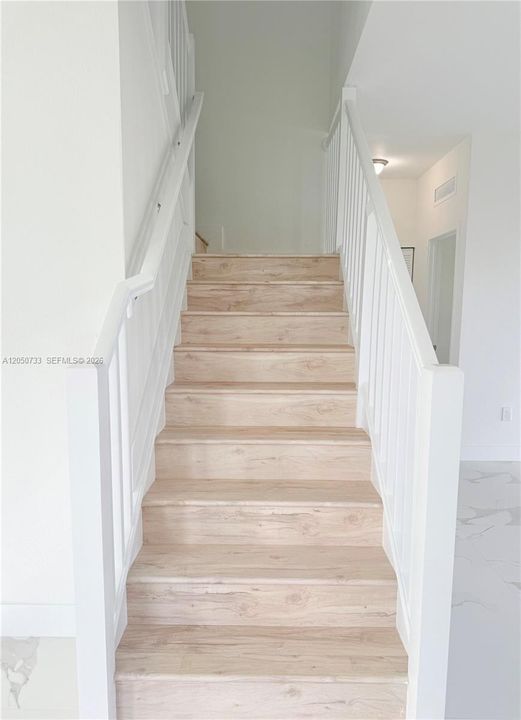 For Rent: $5,400 (5 beds, 4 baths, 2731 Square Feet)
