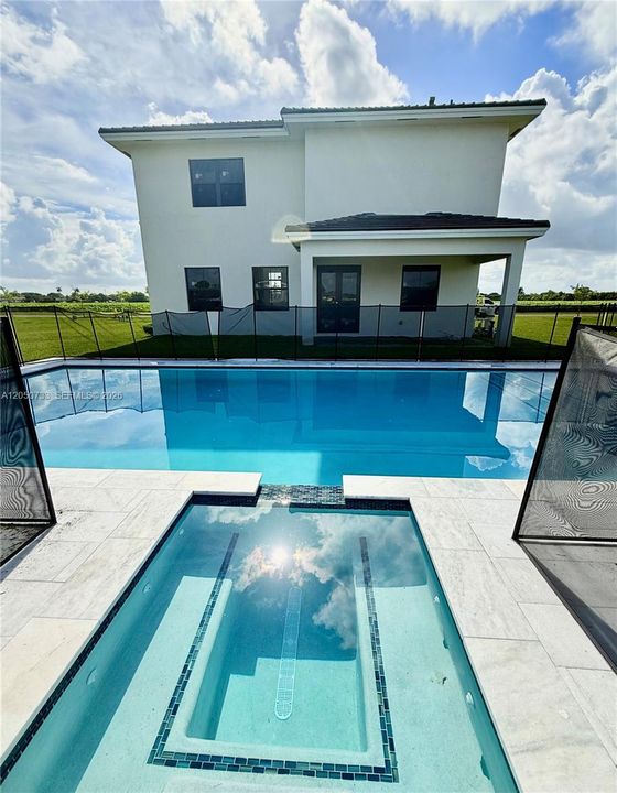 For Rent: $5,400 (5 beds, 4 baths, 2731 Square Feet)