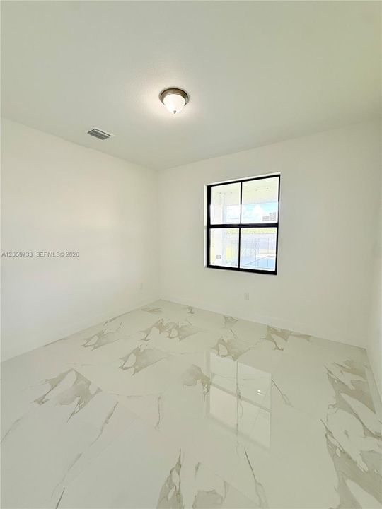 For Rent: $5,400 (5 beds, 4 baths, 2731 Square Feet)