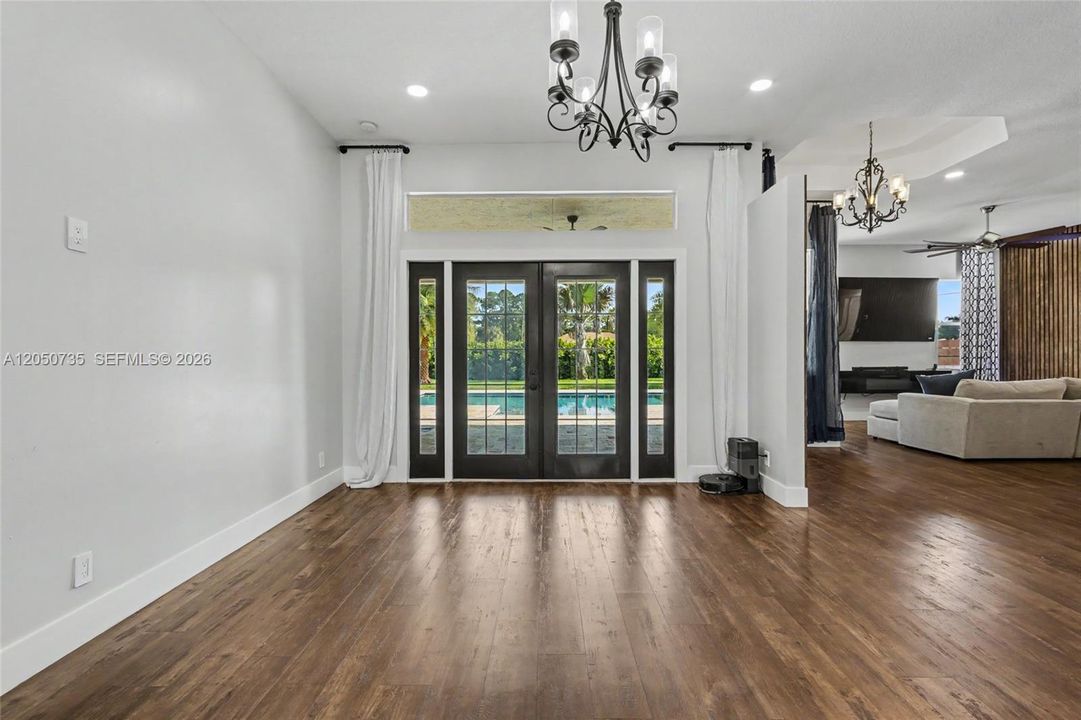 For Sale: $874,900 (3 beds, 2 baths, 2100 Square Feet)