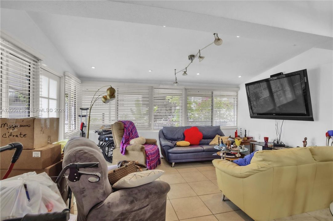 For Sale: $725,000 (0 beds, 0 baths, 1950 Square Feet)