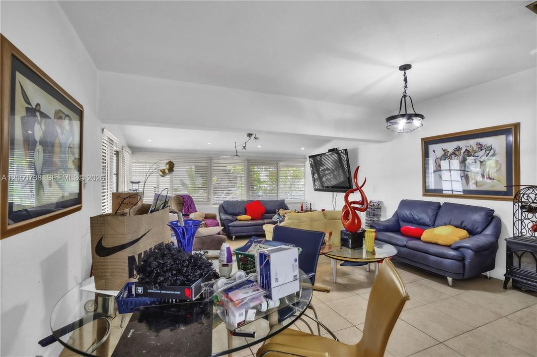 For Sale: $725,000 (0 beds, 0 baths, 1950 Square Feet)