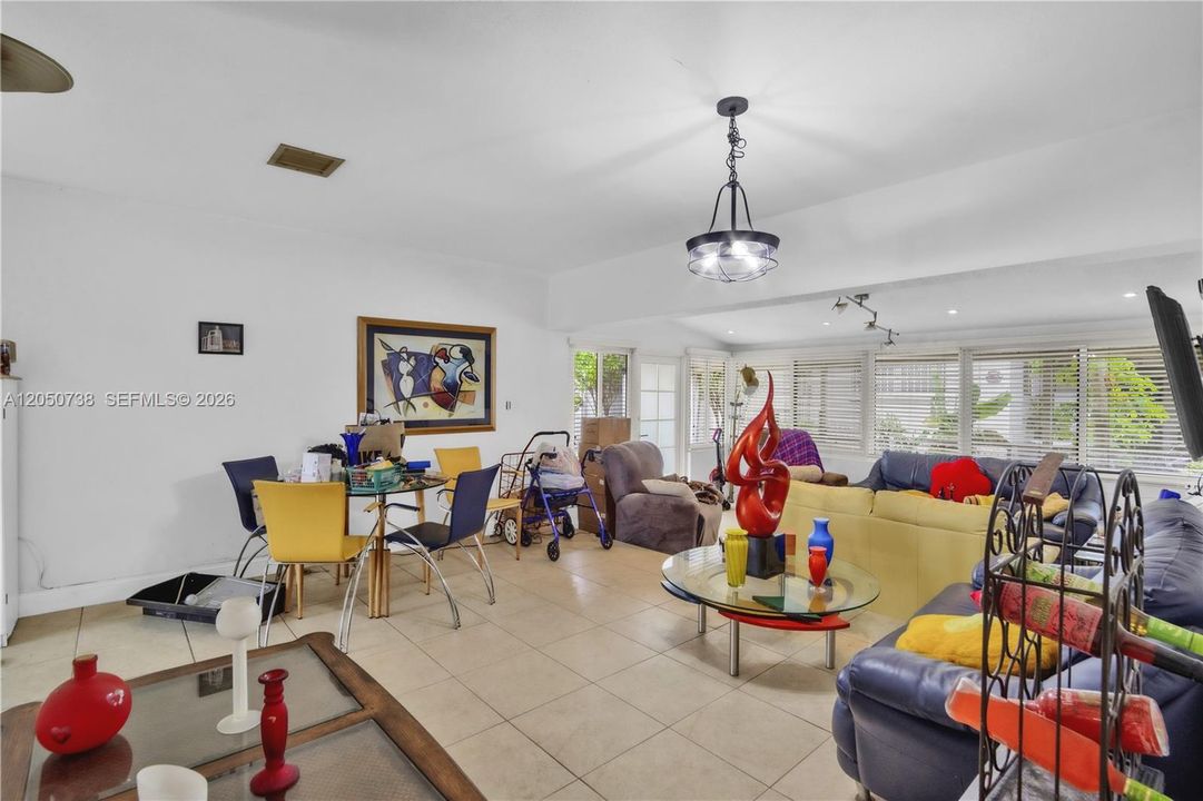 For Sale: $725,000 (0 beds, 0 baths, 1950 Square Feet)