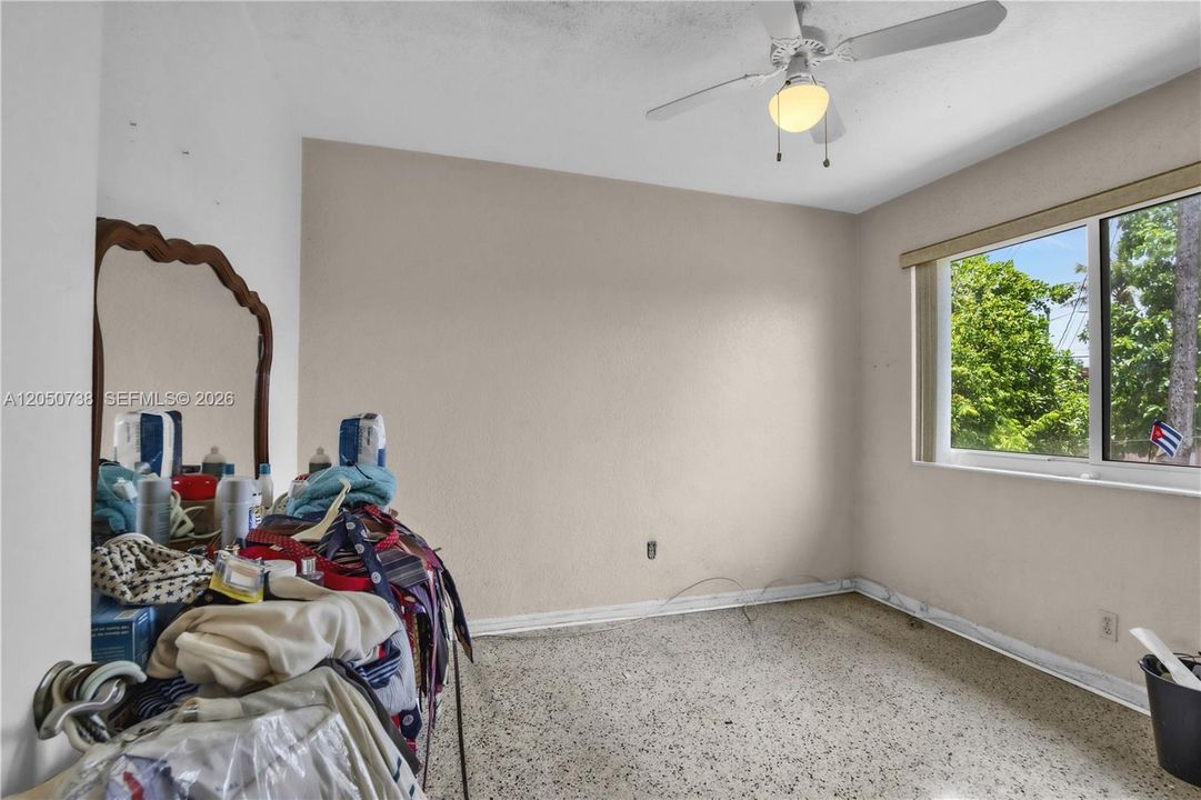 For Sale: $725,000 (0 beds, 0 baths, 1950 Square Feet)