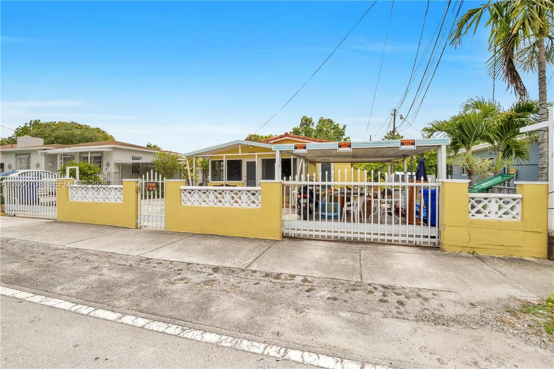 For Sale: $725,000 (0 beds, 0 baths, 1950 Square Feet)
