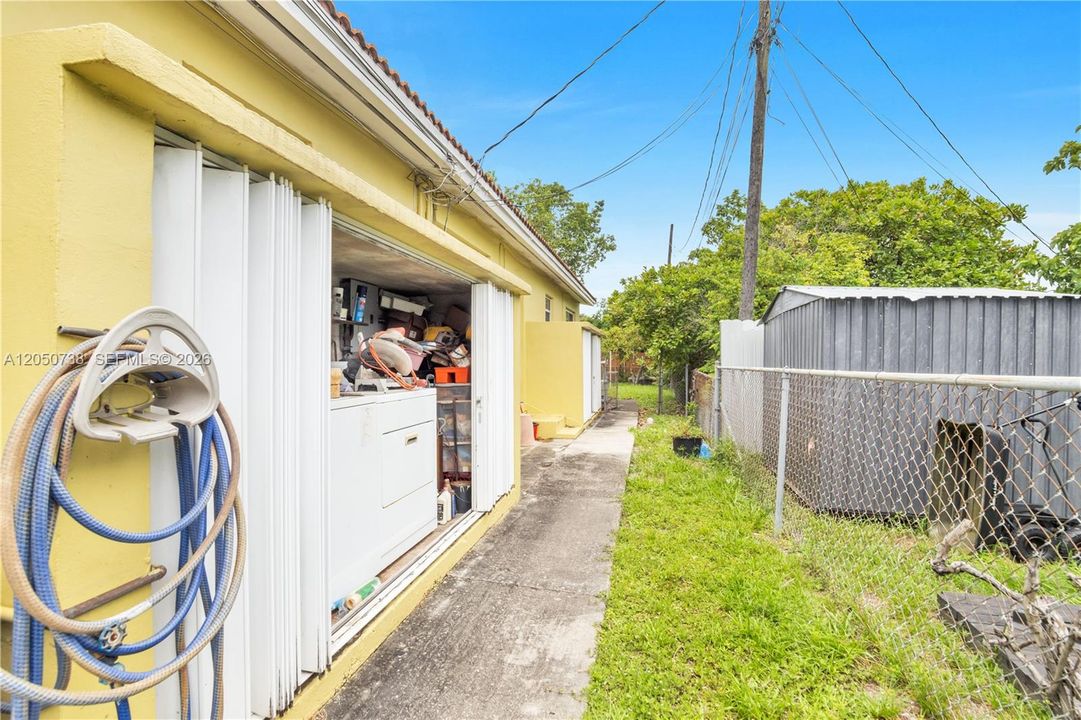 For Sale: $725,000 (0 beds, 0 baths, 1950 Square Feet)