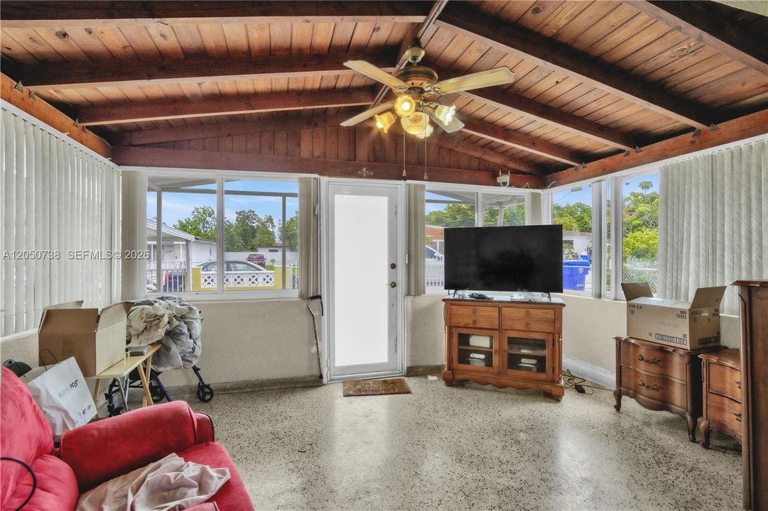 For Sale: $725,000 (0 beds, 0 baths, 1950 Square Feet)