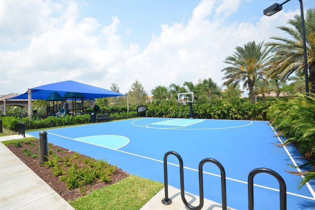 Community Basket Ball Court