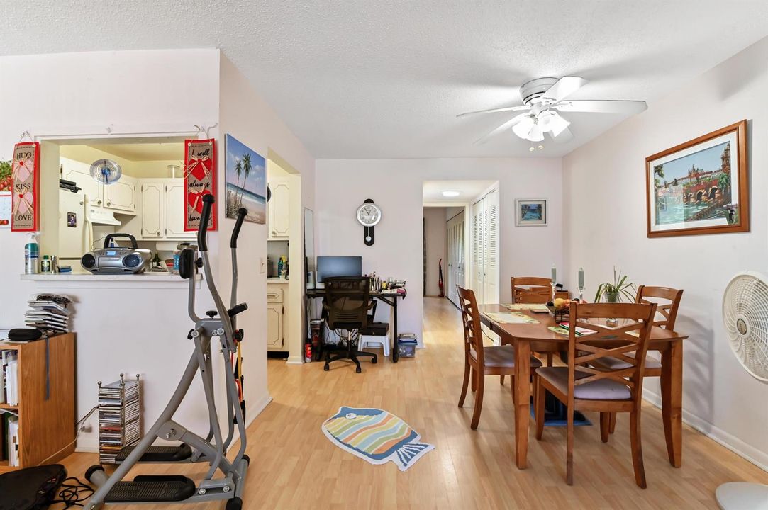 09 dining area 01