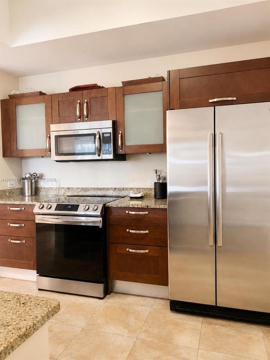 For Sale: $680,000 (3 beds, 3 baths, 1580 Square Feet)
