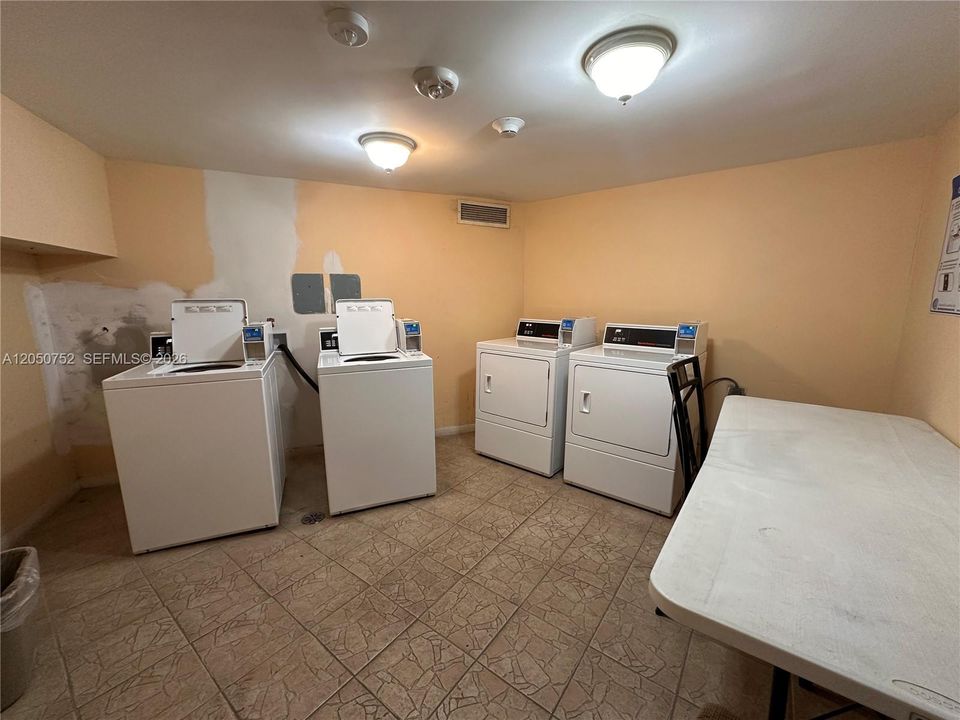 В аренду: $1,900 (2 спален, 2 ванн, 1112 Квадратных фут)