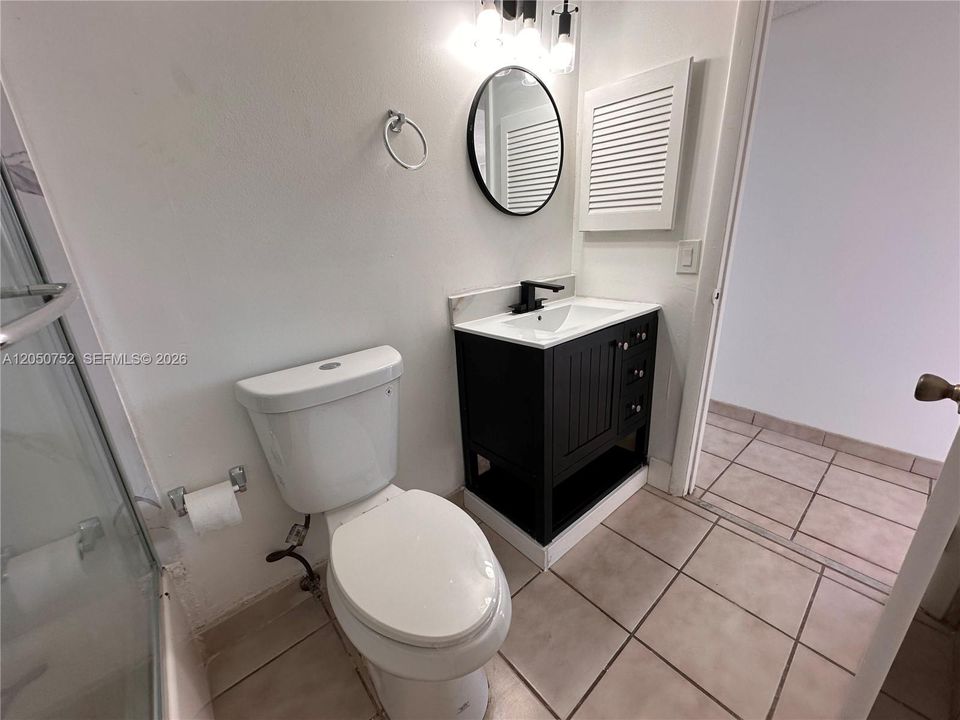 В аренду: $1,900 (2 спален, 2 ванн, 1112 Квадратных фут)