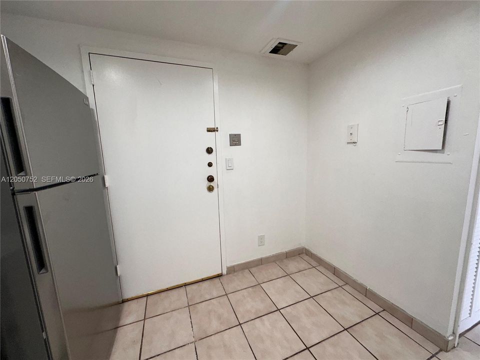 В аренду: $1,900 (2 спален, 2 ванн, 1112 Квадратных фут)
