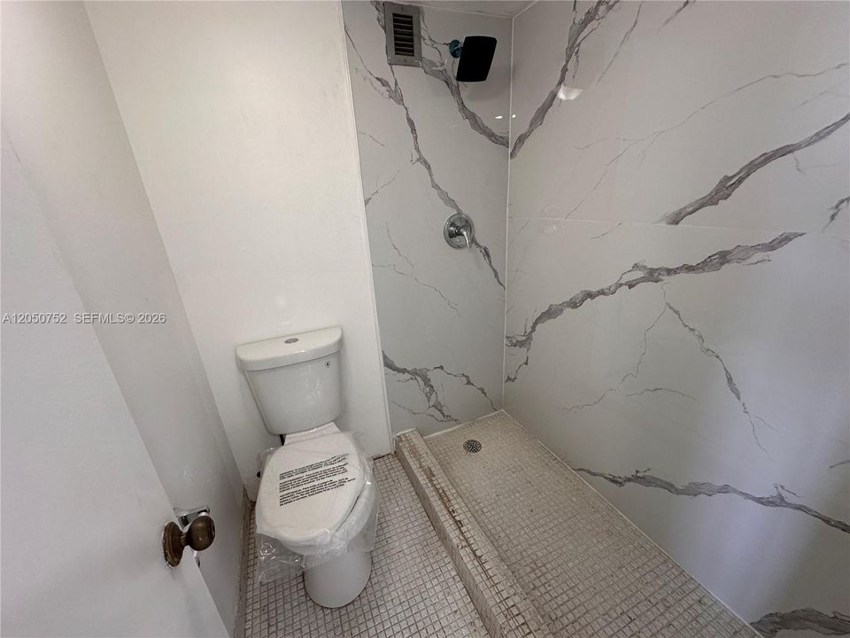 В аренду: $1,900 (2 спален, 2 ванн, 1112 Квадратных фут)