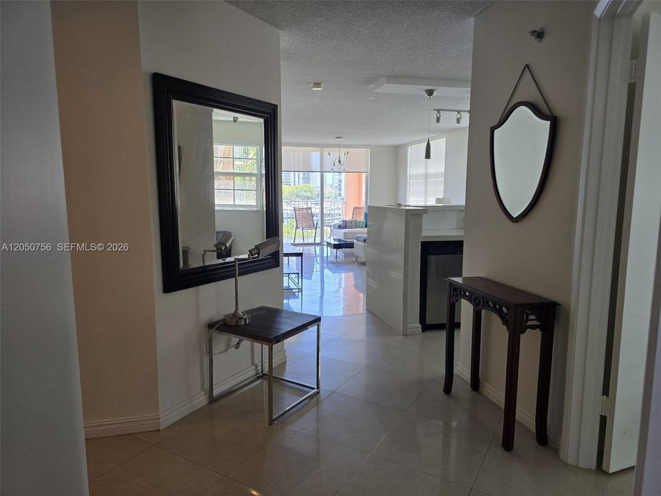 En Renta: $4,400 (3 camas, 2 baños, 1350 Pies cuadrados)