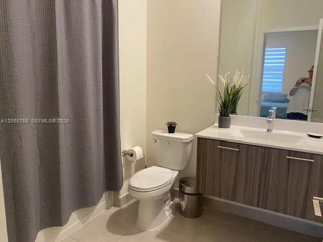 На продажу: $459,000 (2 спален, 2 ванн, 1072 Квадратных фут)