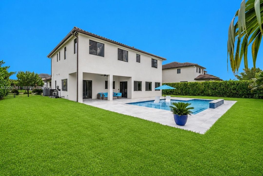 En Venta: $1,850,000 (5 camas, 4 baños, 4194 Pies cuadrados)