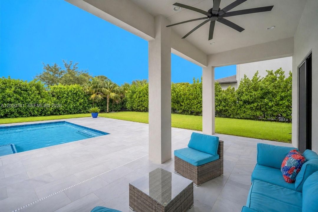 En Venta: $1,850,000 (5 camas, 4 baños, 4194 Pies cuadrados)