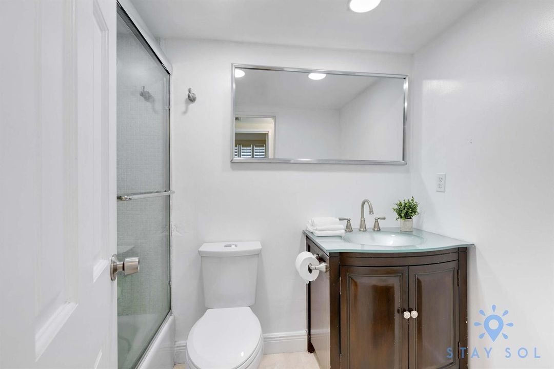 14K Bathroom