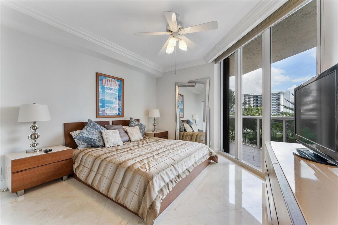 29-3100 N Ocean Blvd unit 407_029