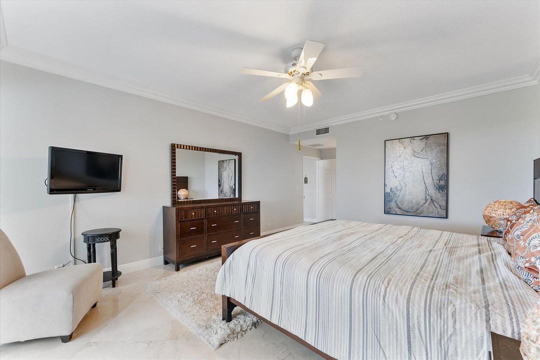 21-3100 N Ocean Blvd unit 407_021