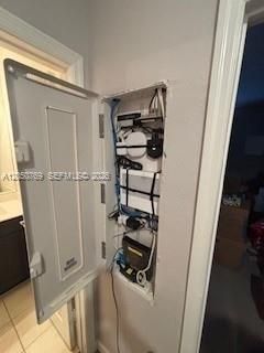 For Sale: $350,000 (3 beds, 2 baths, 1642 Square Feet)