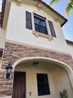 For Sale: $350,000 (3 beds, 2 baths, 1642 Square Feet)