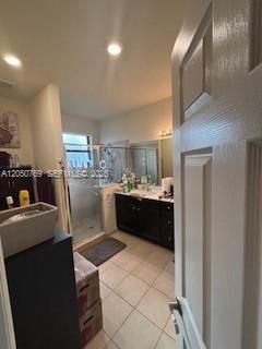 For Sale: $350,000 (3 beds, 2 baths, 1642 Square Feet)