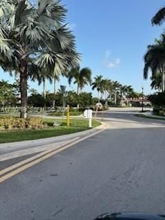 For Sale: $350,000 (3 beds, 2 baths, 1642 Square Feet)