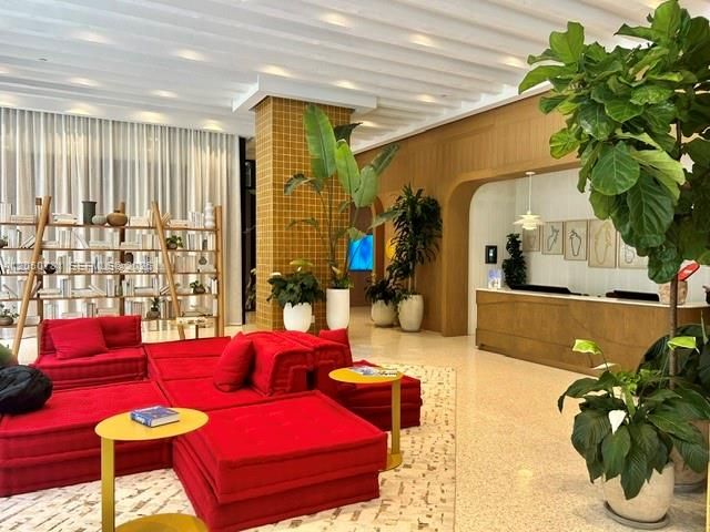 В аренду: $3,950 (0 спален, 1 ванн, 462 Квадратных фут)
