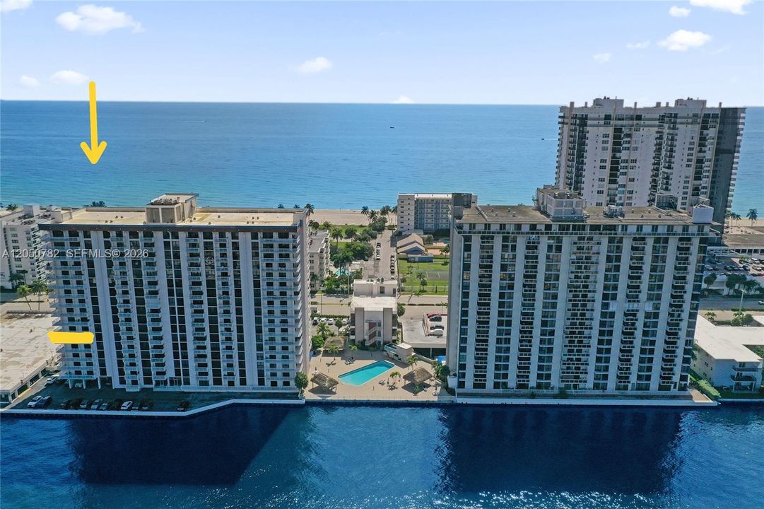For Sale: $450,000 (2 beds, 2 baths, 1287 Square Feet)
