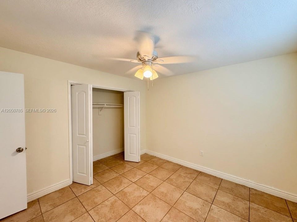 For Rent: $2,199 (2 beds, 1 baths, 1740 Square Feet)