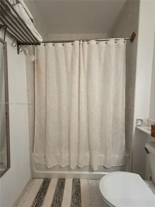 For Sale: $282,000 (1 beds, 1 baths, 625 Square Feet)