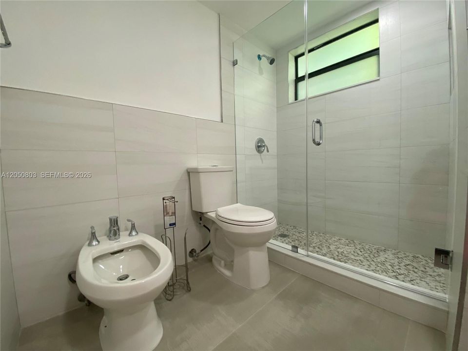 En Renta: $3,400 (3 camas, 2 baños, 1500 Pies cuadrados)