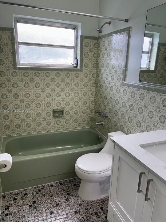 For Rent: $3,200 (3 beds, 2 baths, 1400 Square Feet)