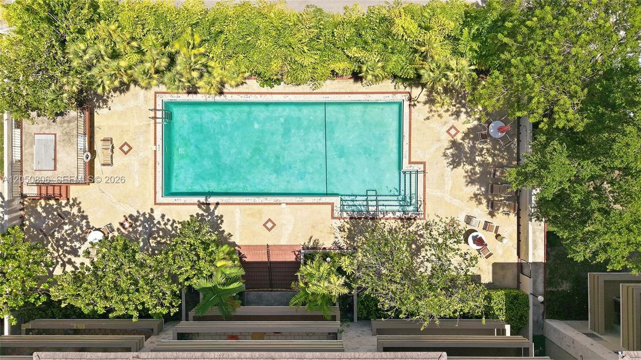 En Venta: $319,000 (1 camas, 1 baños, 896 Pies cuadrados)