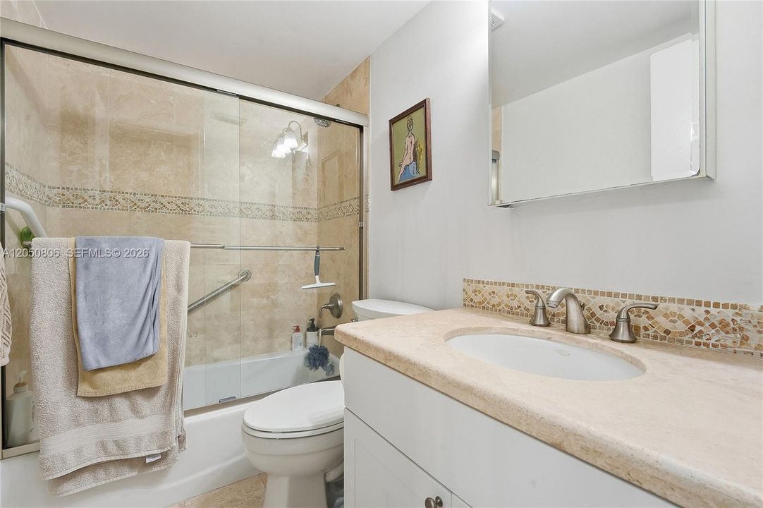 En Venta: $319,000 (1 camas, 1 baños, 896 Pies cuadrados)