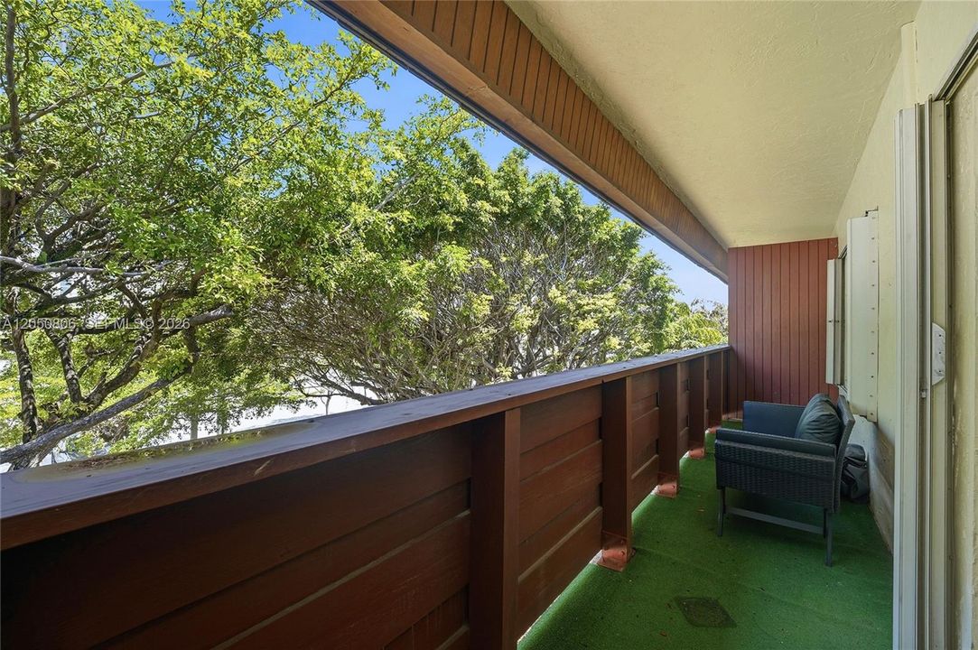 En Venta: $319,000 (1 camas, 1 baños, 896 Pies cuadrados)